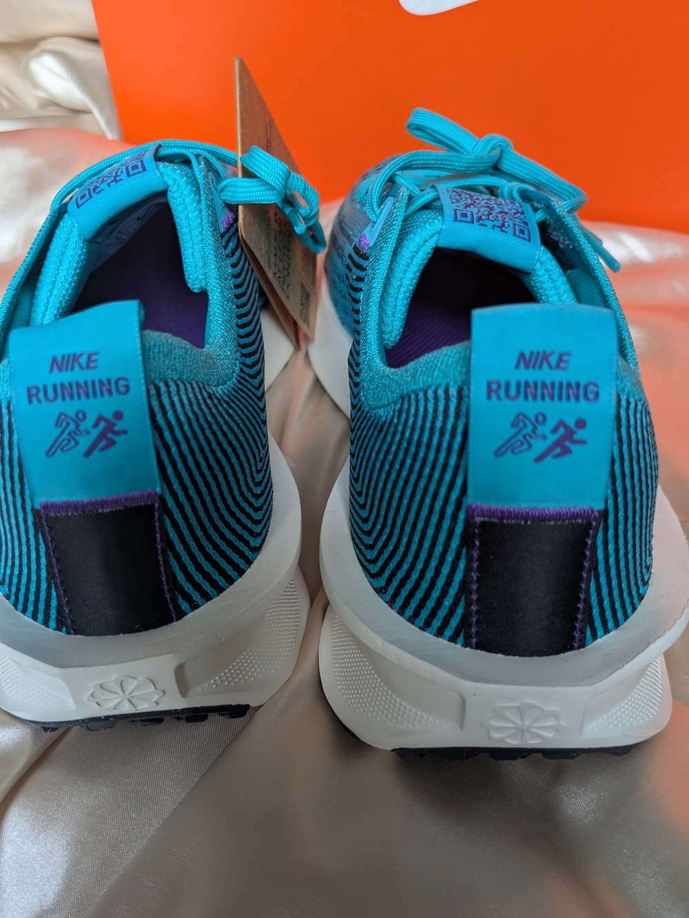 Nike Interact Run Training Sneakers; BNIB size 8.5 - Picture 4 of 7